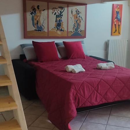 Casa Graziella Apartment Бриндизи Екстериор снимка