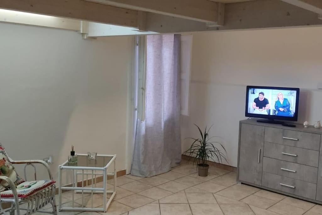 Casa Graziella Apartment Бриндизи Екстериор снимка